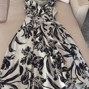 Jessica Howard Black and White Dress